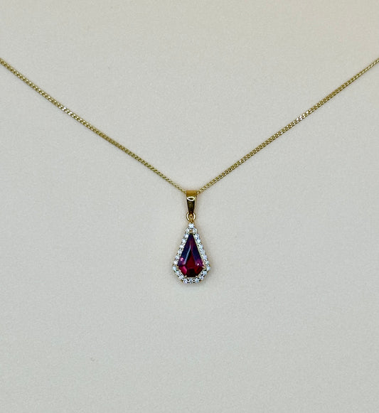 Spinel and Diamond Pendant 18K Gold